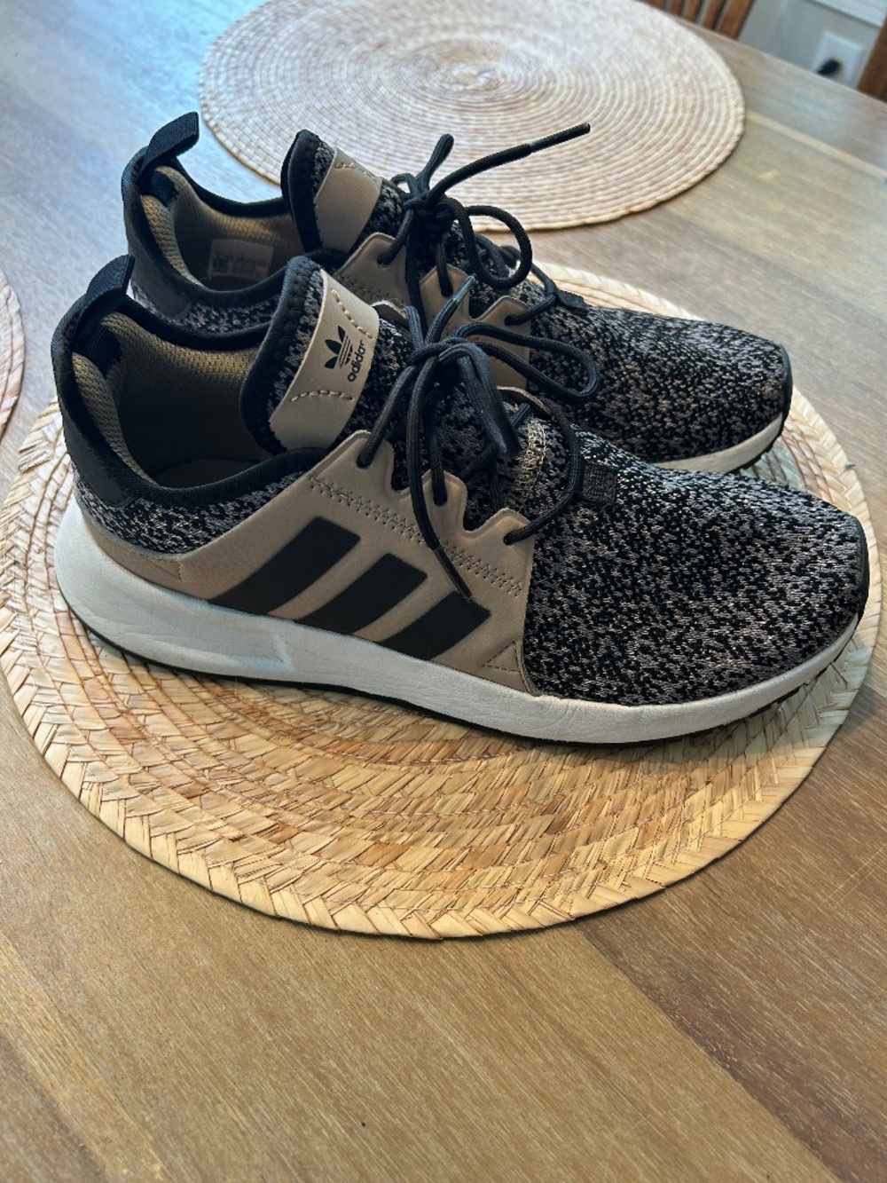 ADIDAS X-PLR SNEAKER IN BLACK AND TAN - SIZE 7